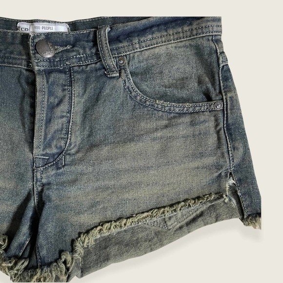 Free People Denim Cut-off Shorts in Emerald Acid Wash 25 - Picture 5 of 10